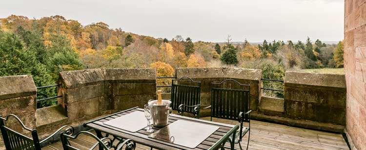 dalhousie-castle-balcony