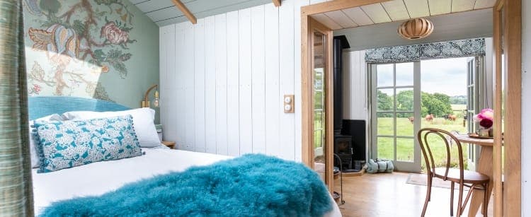 Dimpsey Shepherds Huts bedroom