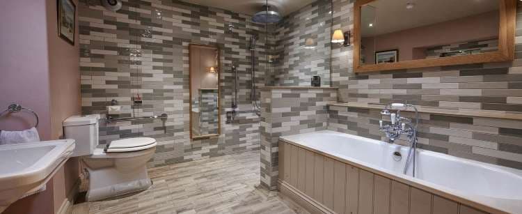 The Cavendish Hotel bathroom