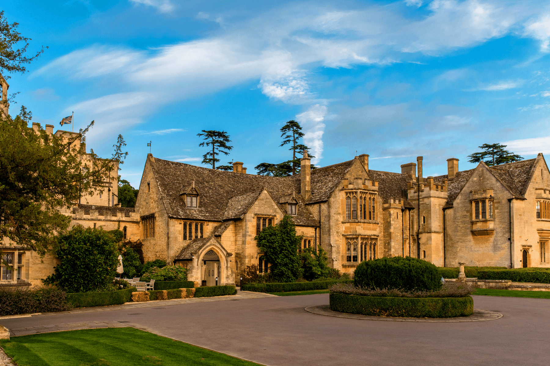 Ellenborough Park outside