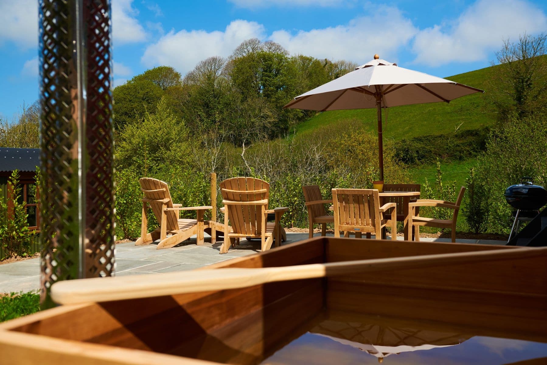 Dittisham Hideaway Shepherds Hut Hot Tub