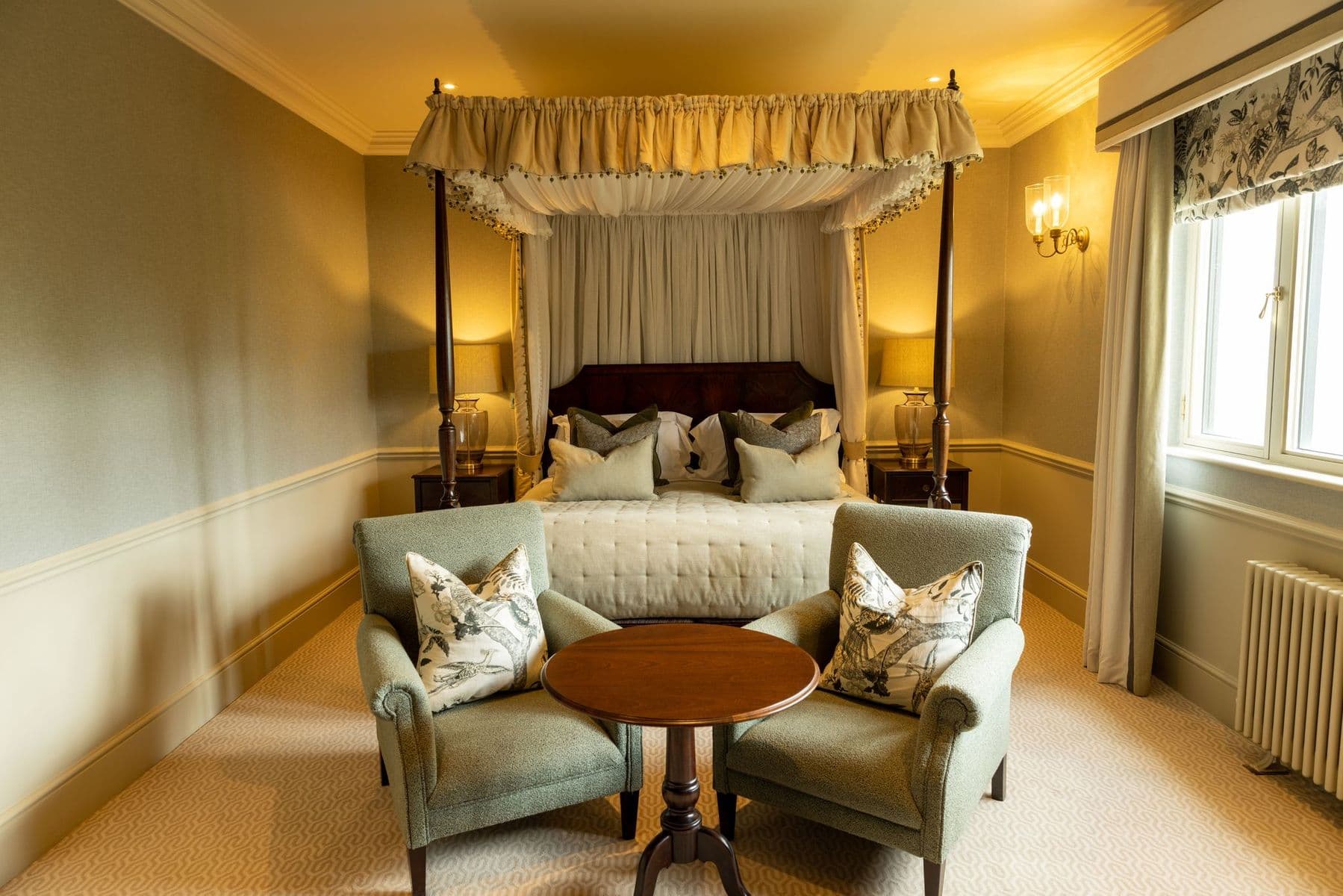 Ellenborough Park four poster bed