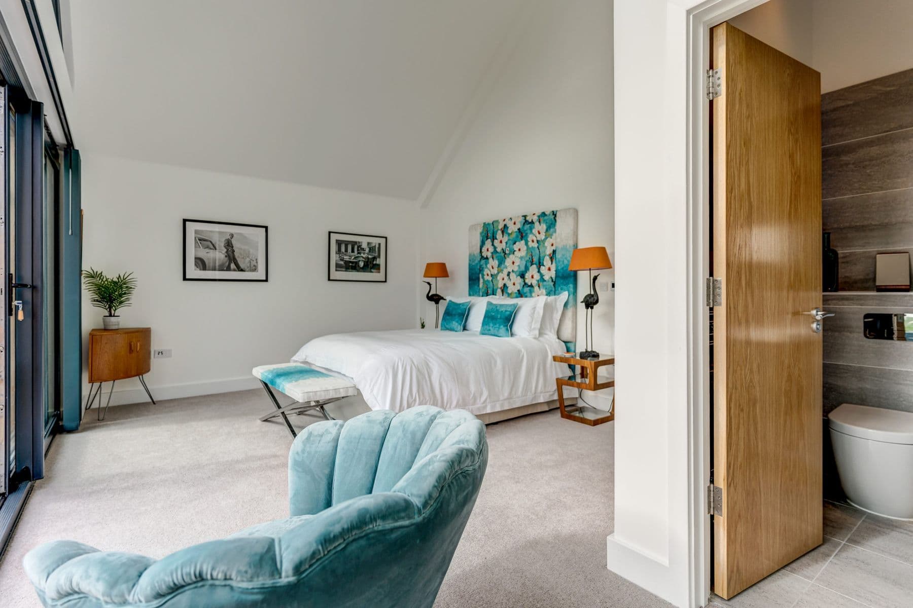 52 cotswolds bedroom