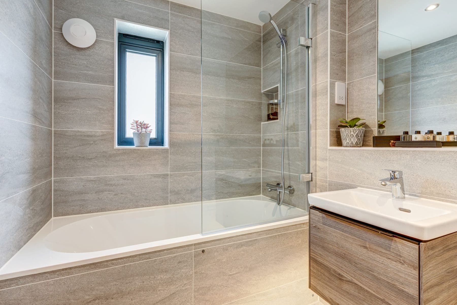 52 cotswolds bathroom