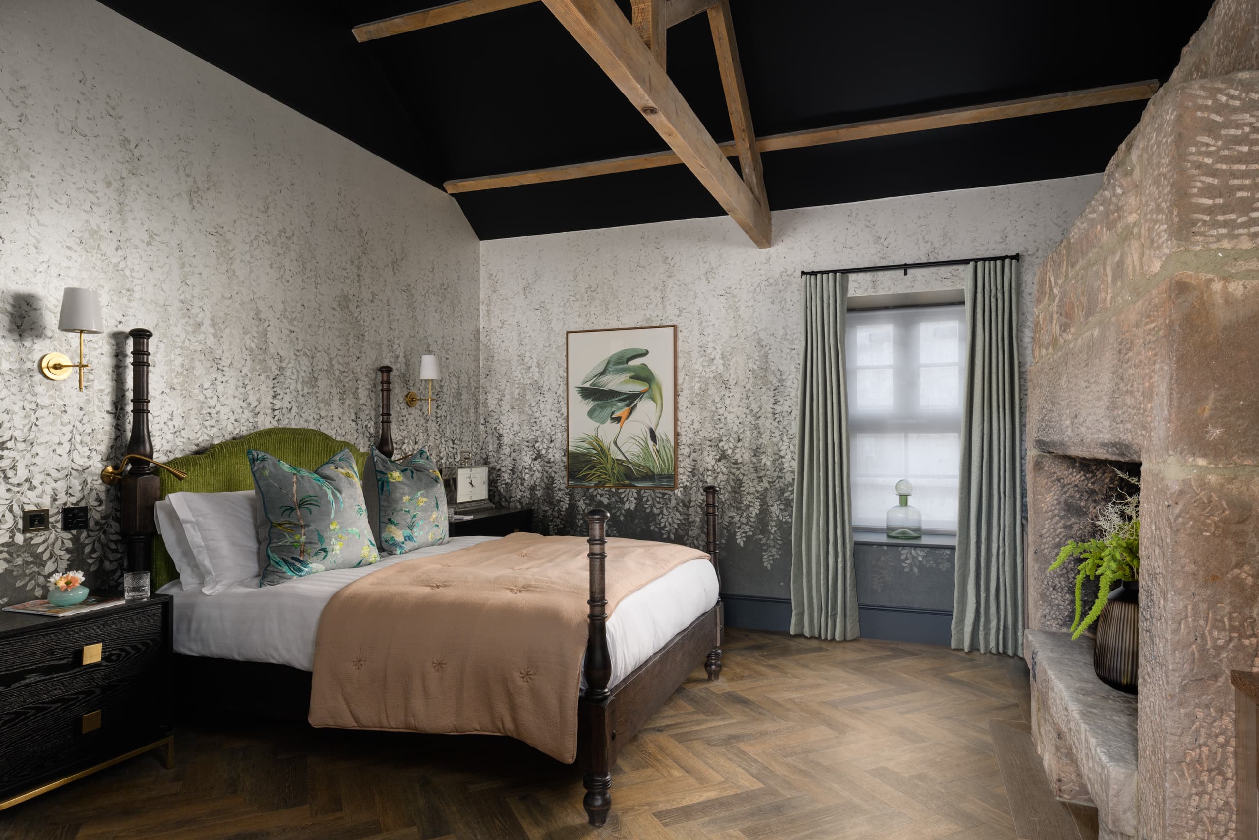 superior king room at the tempus hotel