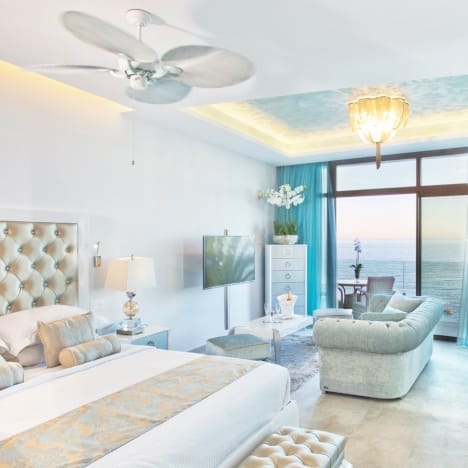 El Oceano Beach Penthouse Suite