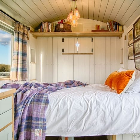 Dimpsey Hither Shepherds Hut