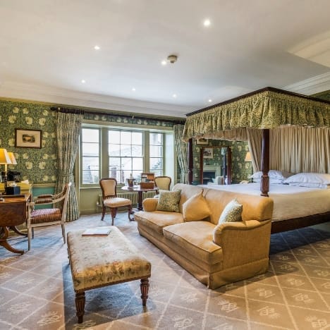 The Devonshire Arms Superior