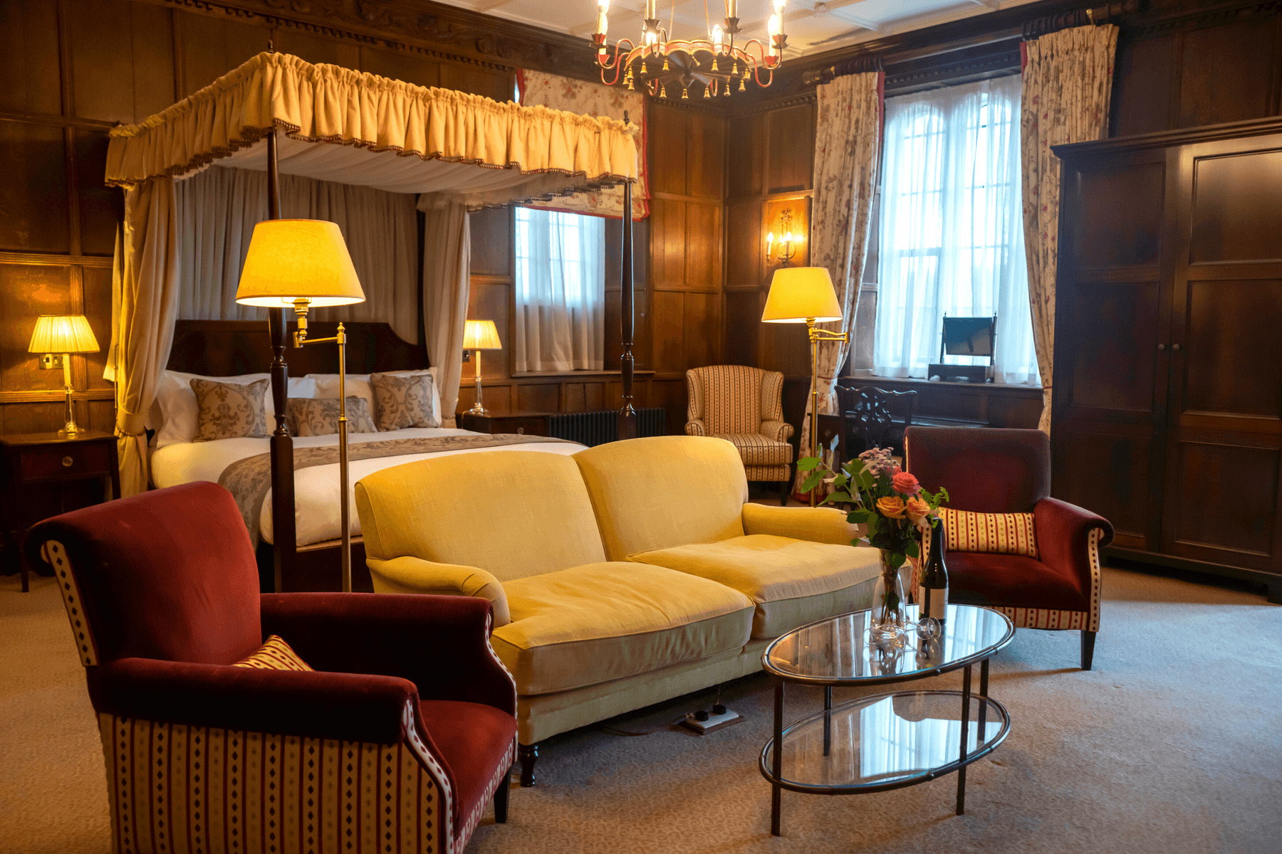 Ellenborough Park four poster bed