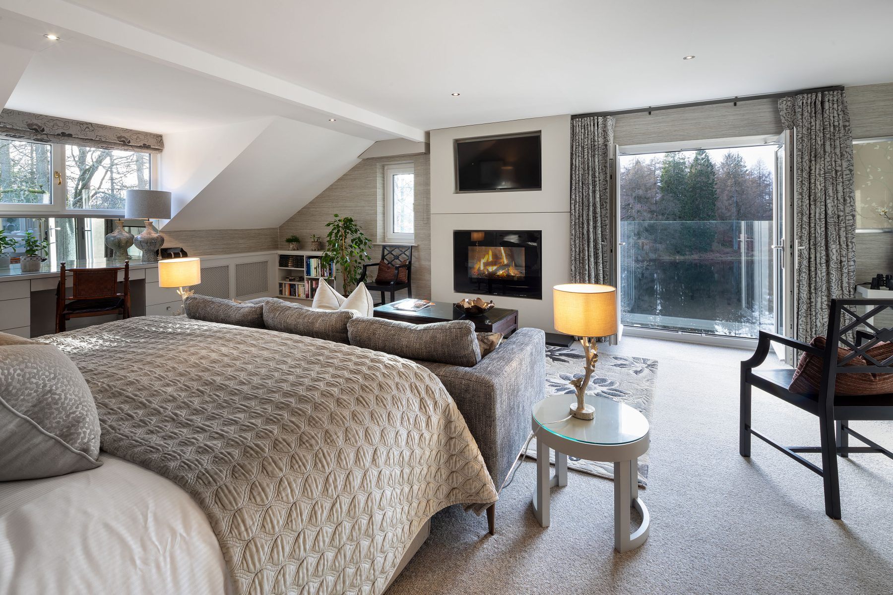 gilpin lake house bedroom