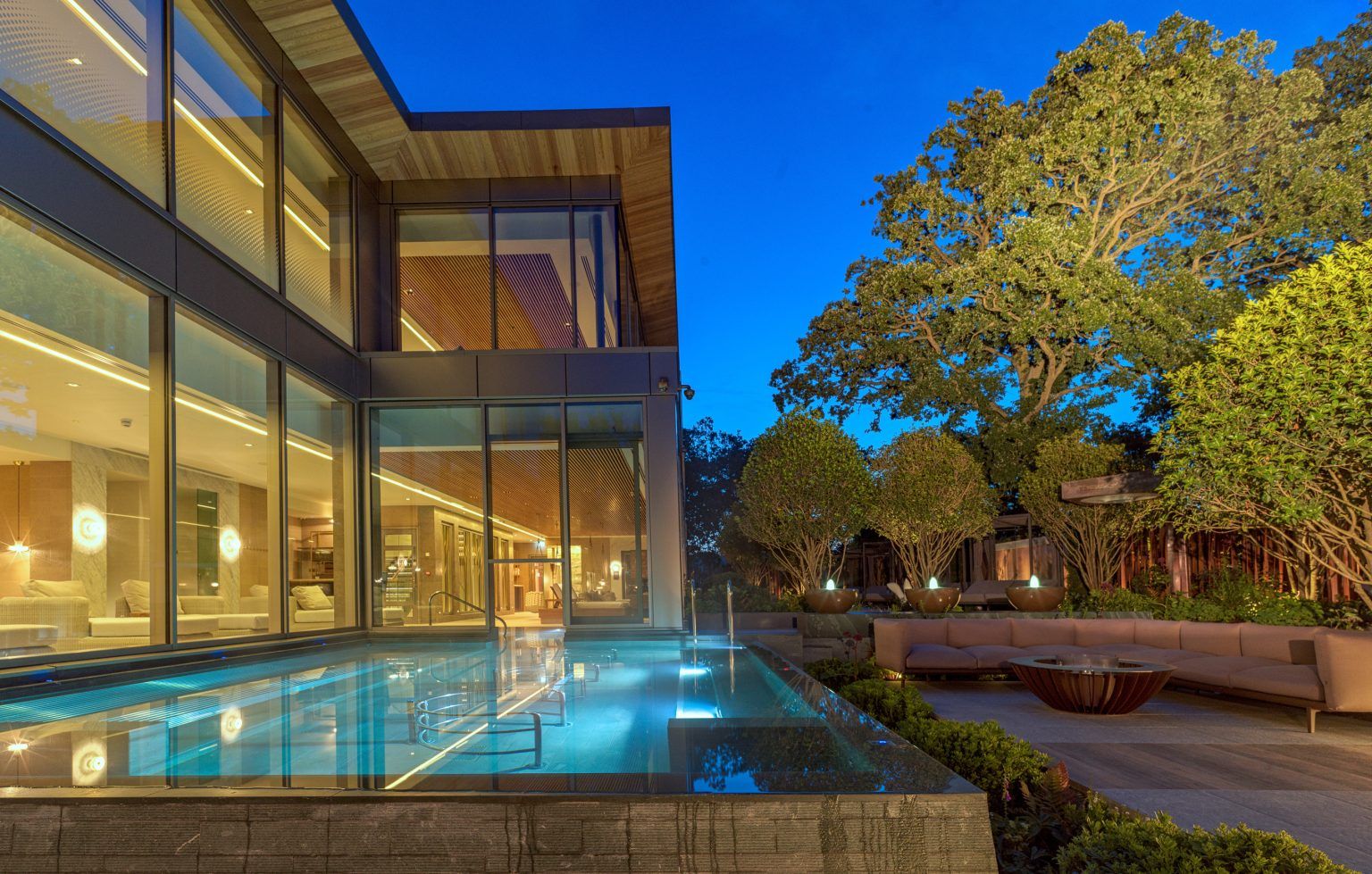 Luxury Hotels With Private Hot Tubs Crisp White Sheets