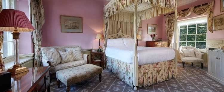 The Devonshire Arms Hotel superior bedroom four-poster bed