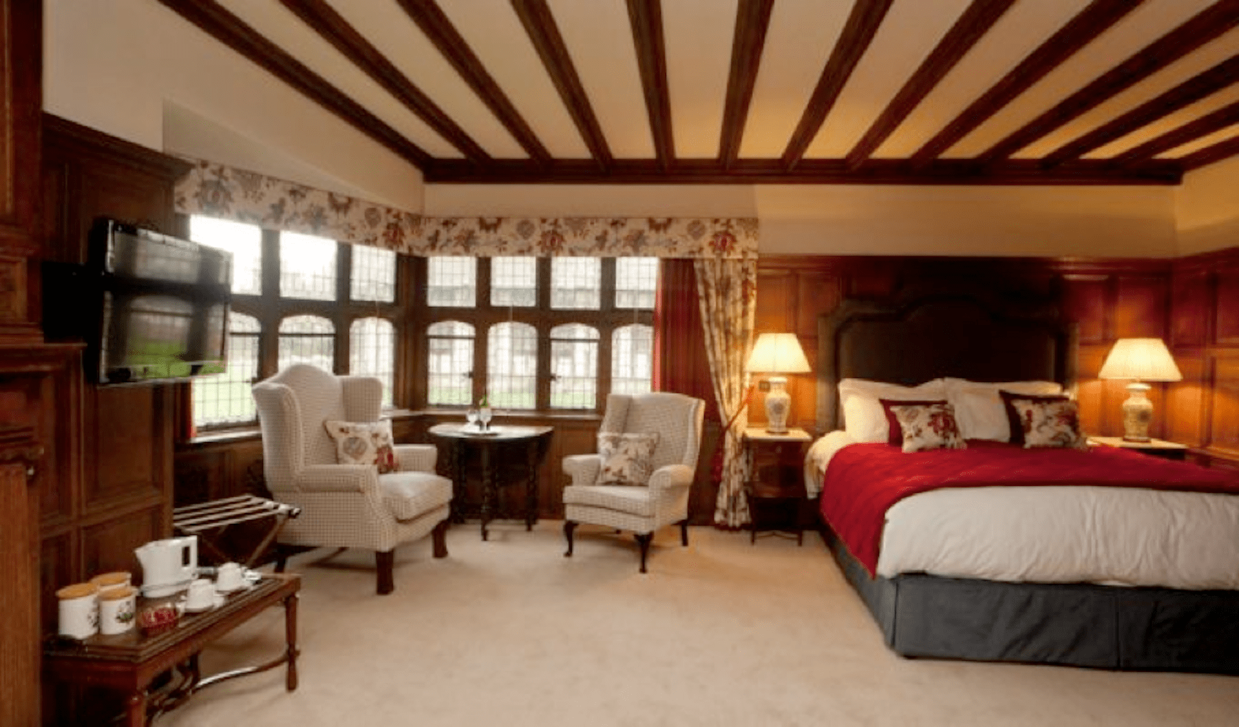 Hever Castle bedroom 