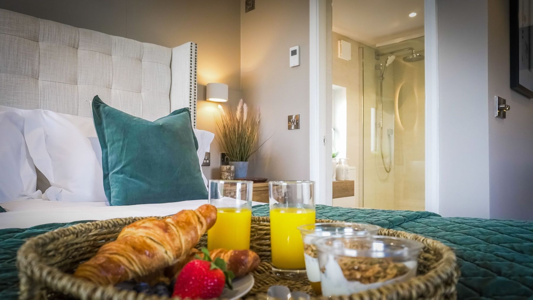 Crisp White Sheets Competition Win A Luxury Break