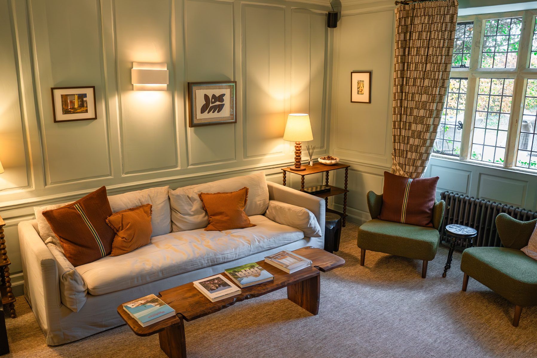 charingworth manor lounges