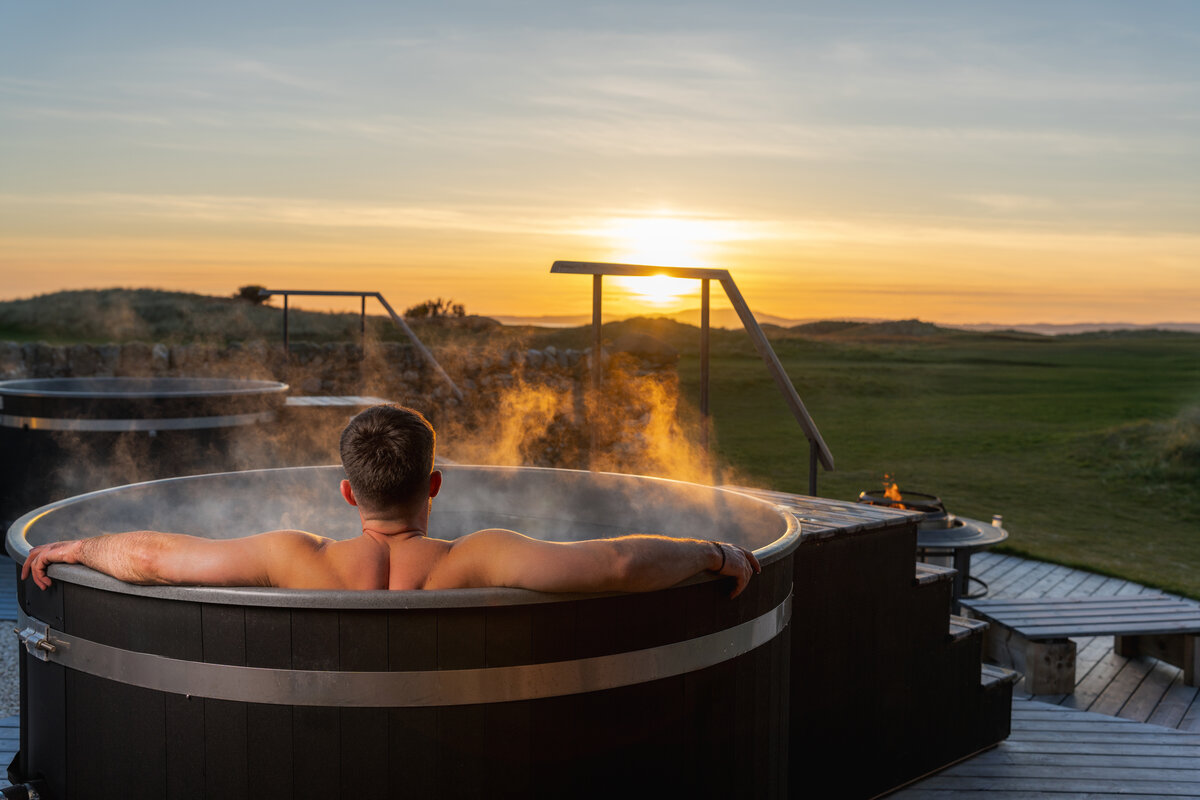 Hot Tub with a view The Machrie