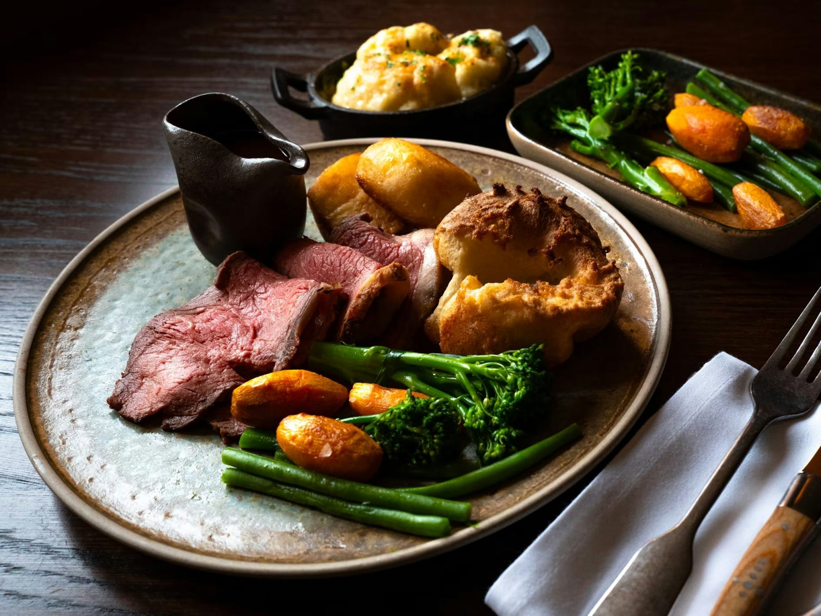 Hyll Hotel Restaurant